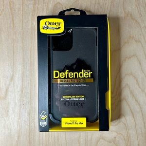New OtterBox Defender iPhone 11 Pro Max Case with clip